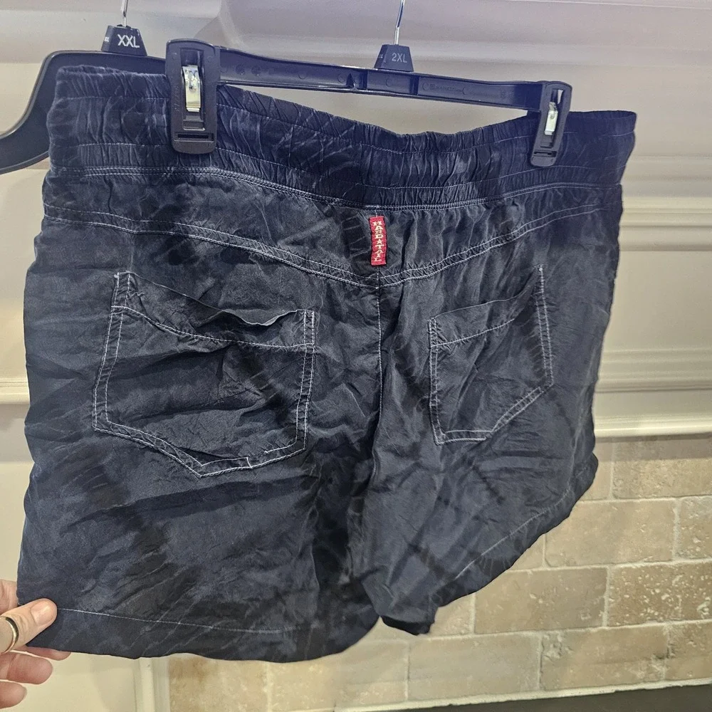 Hard Tail Forever Large Navy Crinkle Shorts